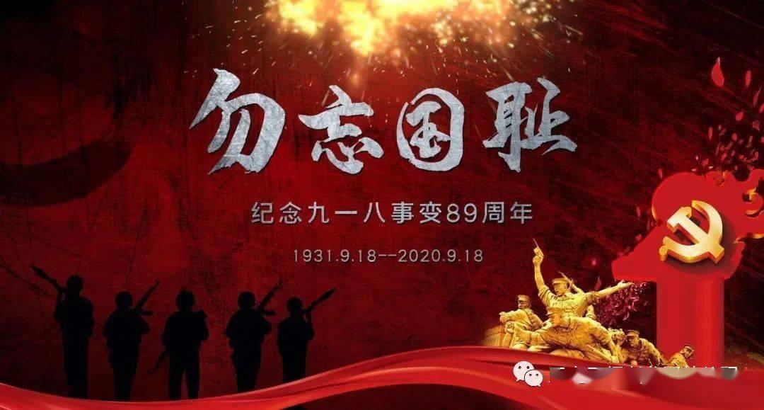女生上一对一辅导明明已经很困,却仍不忘回答问题